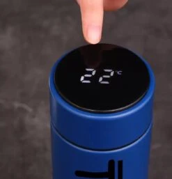 Slimme Thermosfles Met LCD Temperatuur Display - Curver Isolatiefles 0,5 Liter - Dubbelwandige Thermosfles - Thermosbeker - Isoleerfles - Thermoskan - Travel Mug - Bidon Drinkfles - Koffiebeker - Drinkflessen - RVS - Smart Thermos - Bidon - Metaal 21 Slimme Thermosfles Met LCD Temperatuur Display - Curver Isolatiefles 0,5 Liter - Dubbelwandige Thermosfles - Thermosbeker - Isoleerfles - Thermoskan - Travel Mug - Bidon Drinkfles - Koffiebeker - Drinkflessen - RVS - Smart Thermos - Bidon - Metaal -Drinkwater Apparaat Winkel 1153x1200 1