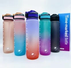 Seniq Motivatie Waterfles - 1 Liter - Drinkfles Met Tijdmarkering - Rietje - Groen Paars -Drinkwater Apparaat Winkel 1200x1159 3