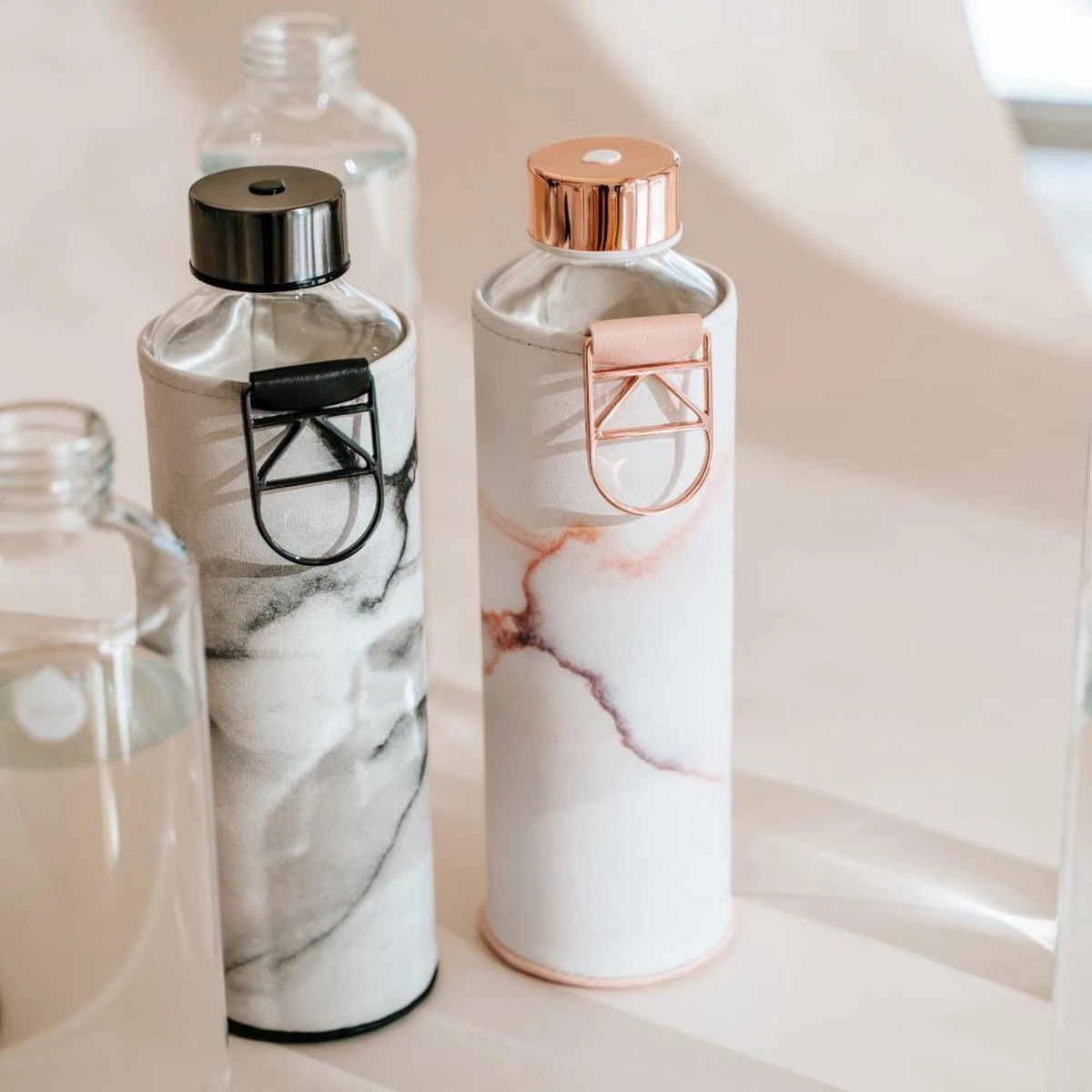 Equa Glazen Waterfles - Lava - 750 Ml - Mismatch Met Hoes - Imitatieleer - BPA Vrij 10 Equa Glazen Waterfles - Lava - 750 Ml - Mismatch Met Hoes - Imitatieleer - BPA Vrij - Afbeelding 10