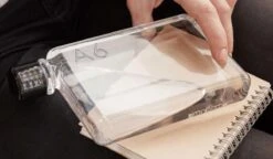 Memobottle A6 - Platte Drinkfles In A6 Formaat -Drinkwater Apparaat Winkel 1200x698 3