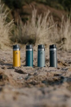 Stanley The Trigger-Action Travel Mug 0,35L Lagoon -Drinkwater Apparaat Winkel 800x1200 23